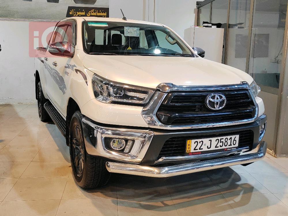 تويوتا هايلوكس